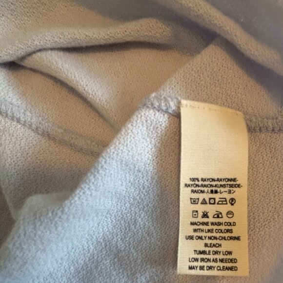 Free People Smocked Off the Shoulder Top - Lilac - Like NEW - Picture 3 of 8